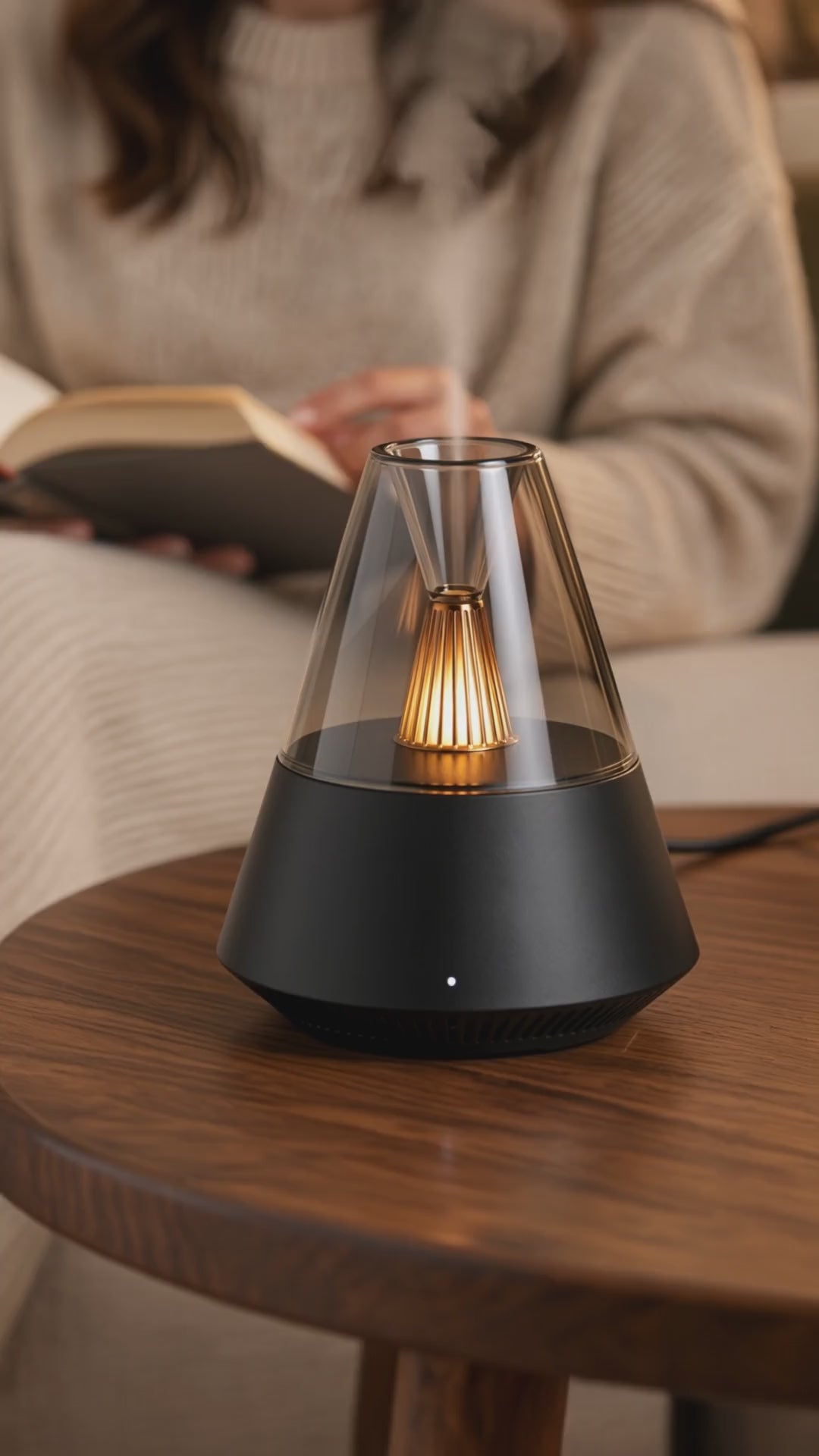 Brume — un moment de lecture à la maison, avec le diffuseur en fonctionnement.
