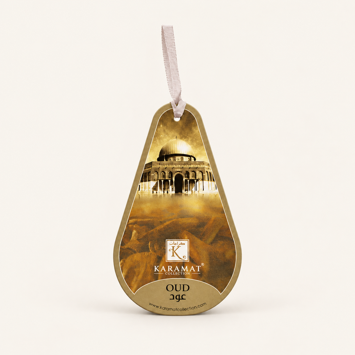 Oud Envoûtant pour Voiture — produit sur fond crème